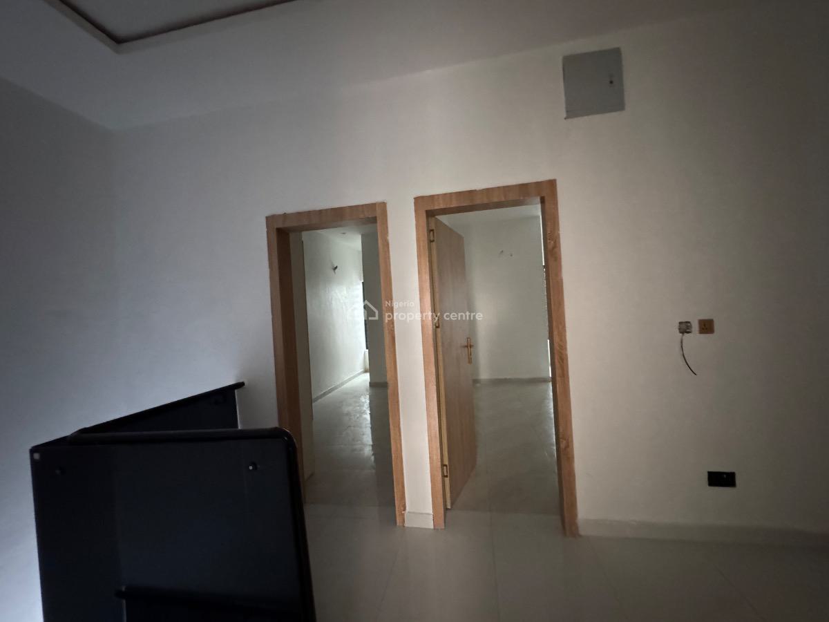 4bedroom Terrace, Ikota, Lekki, Lagos, Terraced Duplex for Sale