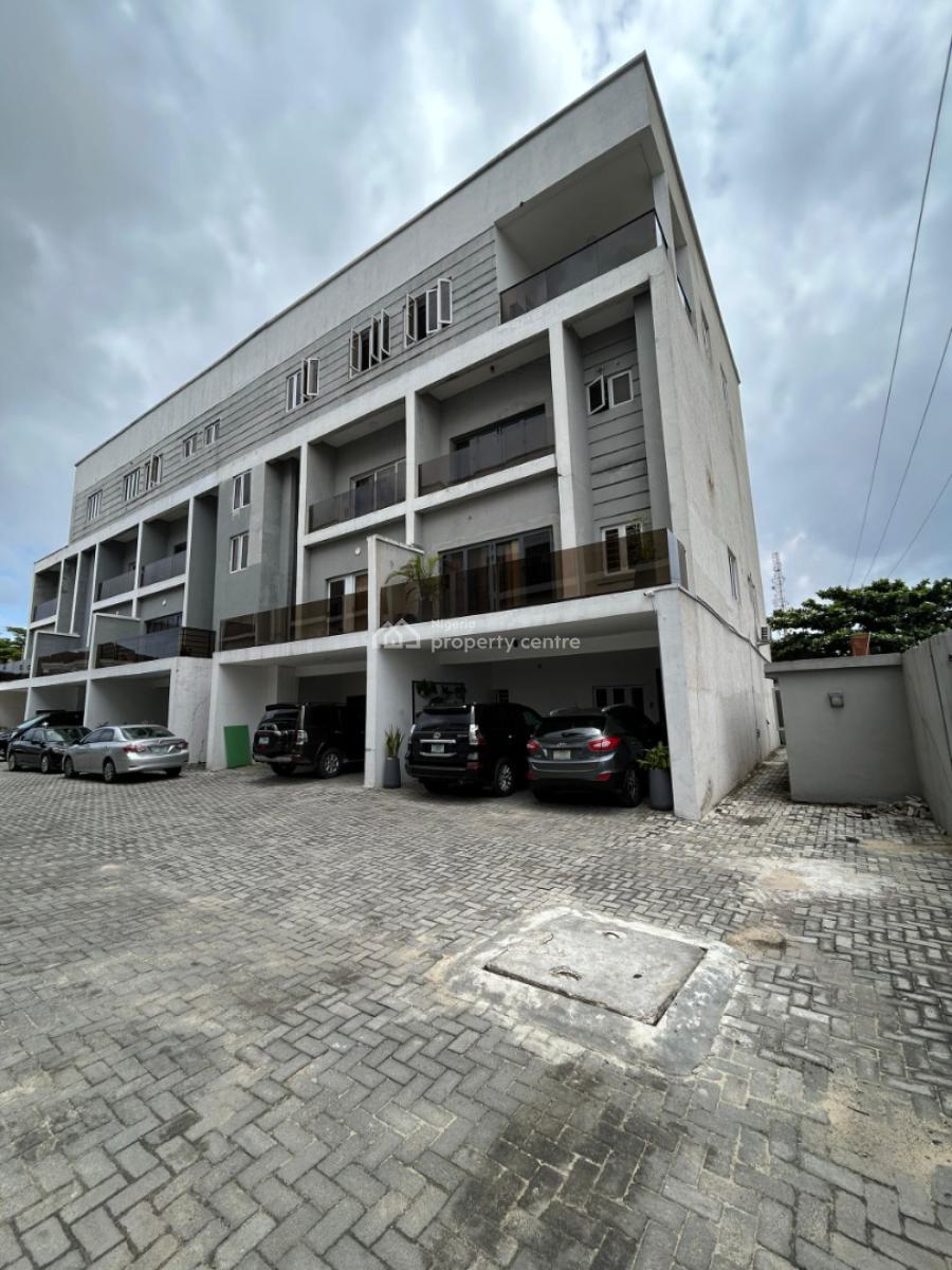 3 Bedroom Apartment with Bq, Lekki Phase 1, Lekki, Lagos, Flat / Apartment for Rent