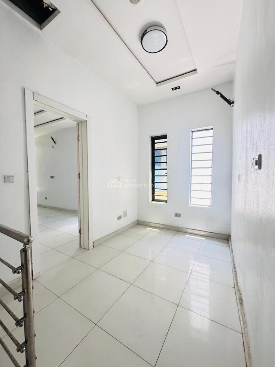*modestly Finished Luxury 4 Bed Semi- Detached Duplex with Bq, Ikota, Lekki, Lagos, Semi-detached Duplex for Sale