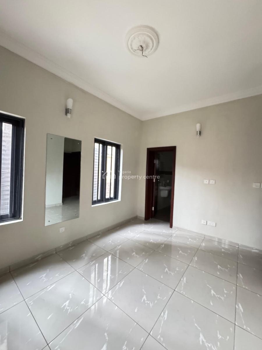 Brand New Listing   3bedroom Flat ( Ground Floor)  Freedom Way Lekki, Phase 1, Lekki, Lagos, Flat / Apartment for Rent