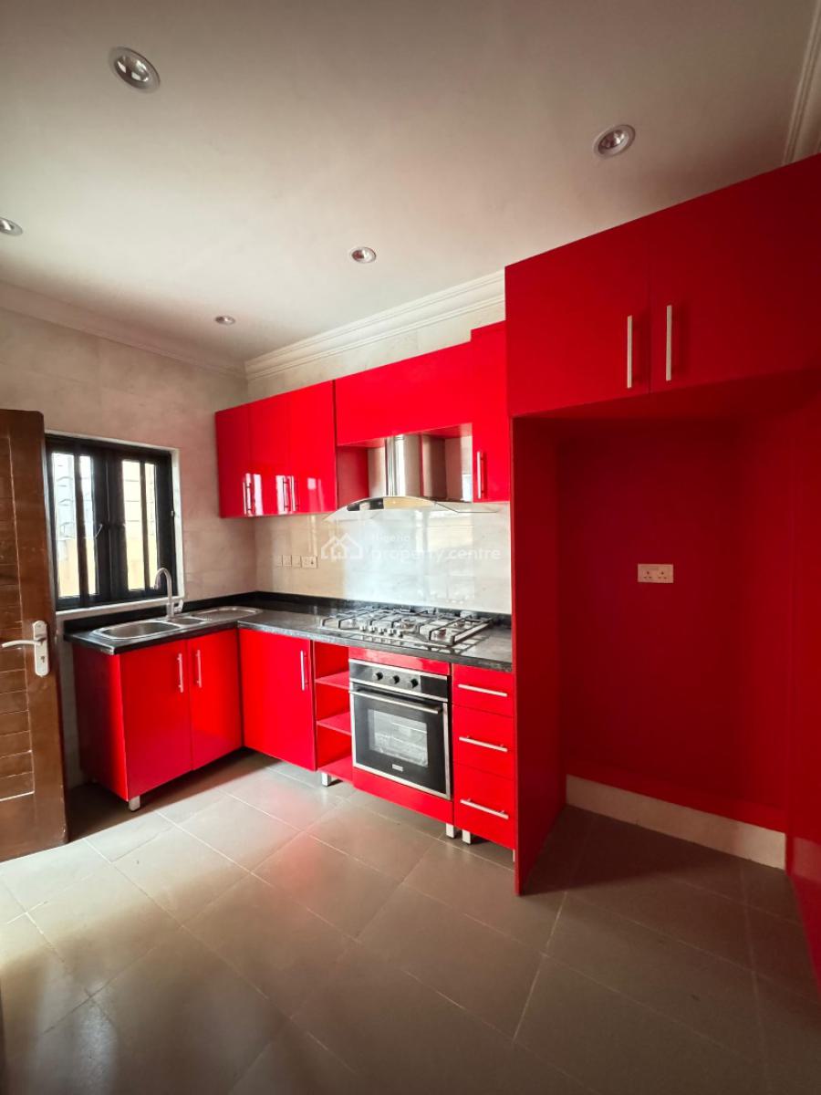 Brand New Listing   3bedroom Flat ( Ground Floor)  Freedom Way Lekki, Phase 1, Lekki, Lagos, Flat / Apartment for Rent