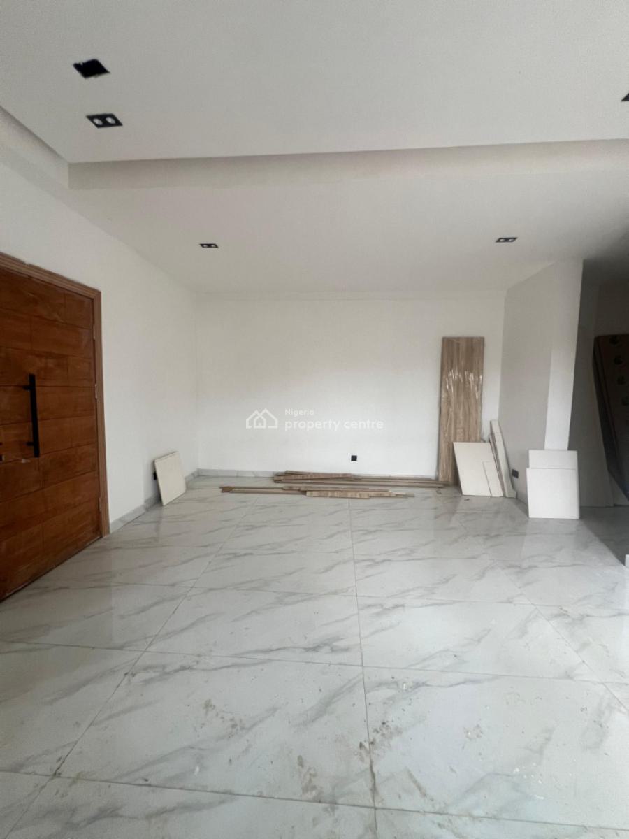 Spacious 2 Bedroom Flat with Elevator and Gym, Ikate, Ikate Elegushi, Lekki, Lagos, Flat / Apartment for Sale