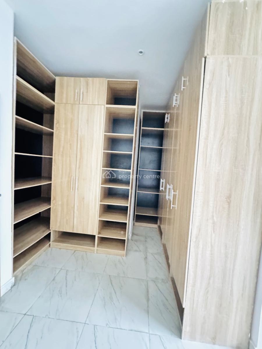 Spacious Master Bedroom in a Shared Apartment Now Available 3m, Orchid Road, Lekki, Lagos, Self Contain (single Rooms) for Rent