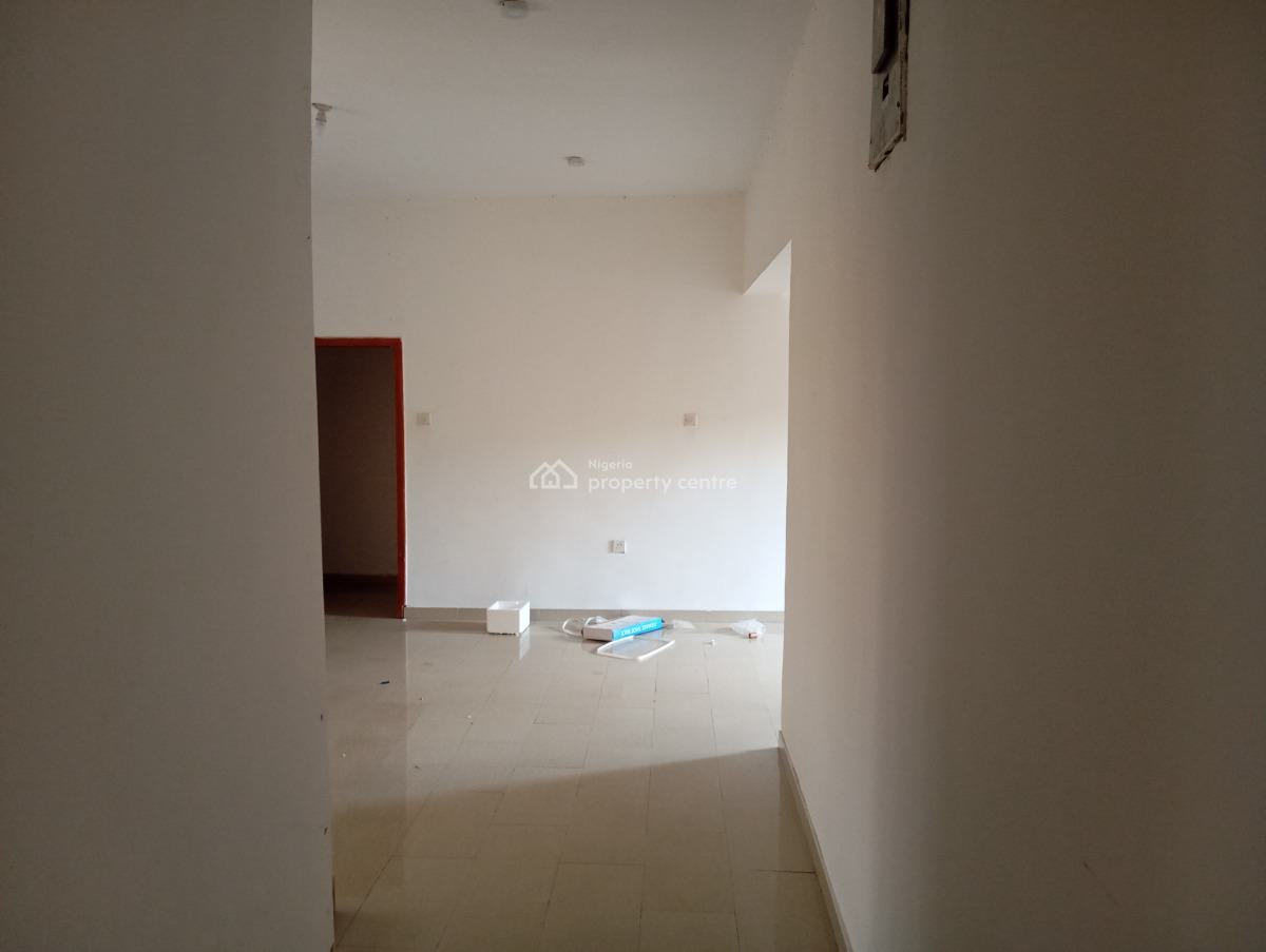 Neat 2 Bedroom Flat, Olokonla, Lbs, Ajah, Lagos, Flat / Apartment for Rent