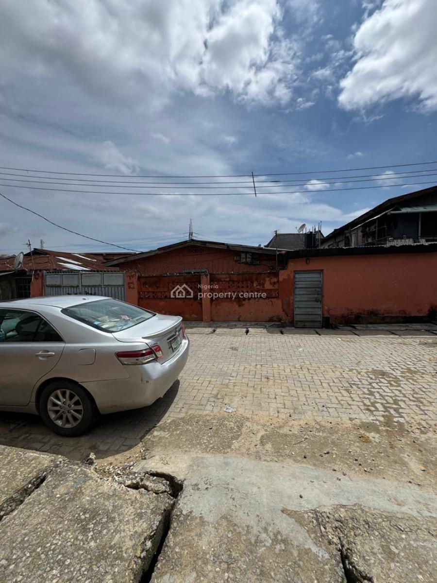 Land in a Peaceful Neighborhood for Residential Use, Sweet Deal of a Land in Residential Neighborhood Off Adelabu, Surulere, Surulere, Lagos, Residential Land for Sale