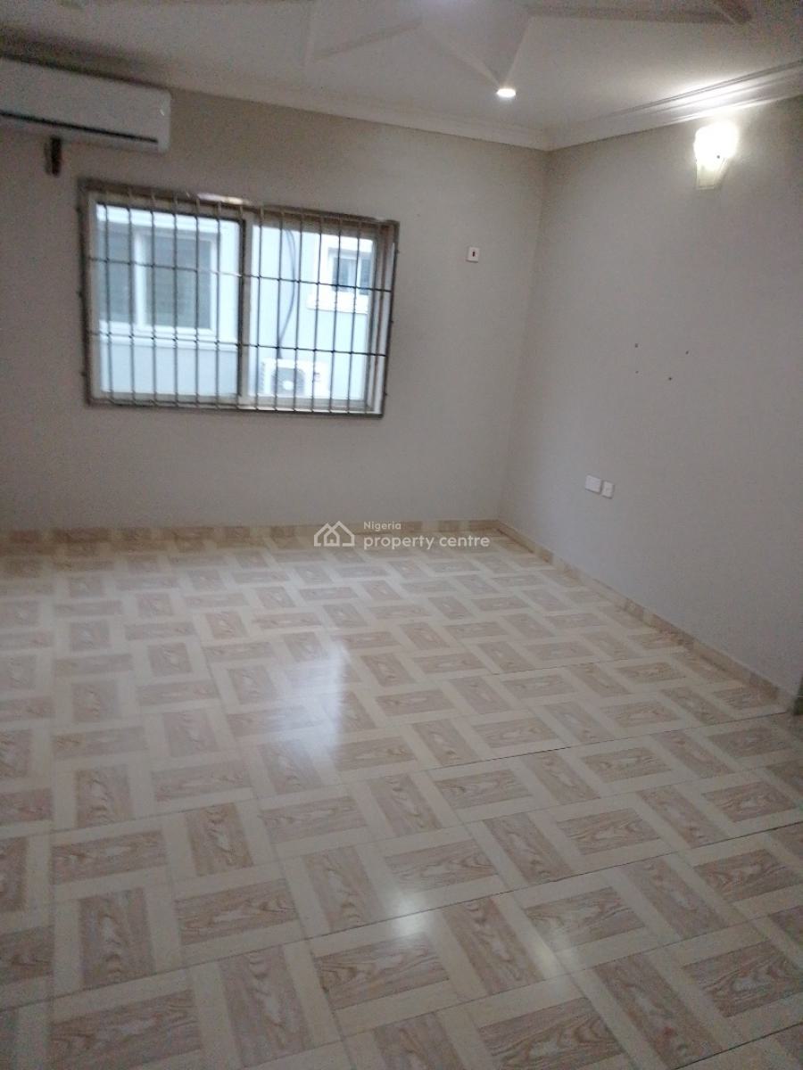 Clean and Standard Service 3 Bedroom Flat Upstairs with a Room Bq, Off 4 Point Hotel, Victoria Island (vi), Lagos, Flat / Apartment for Rent