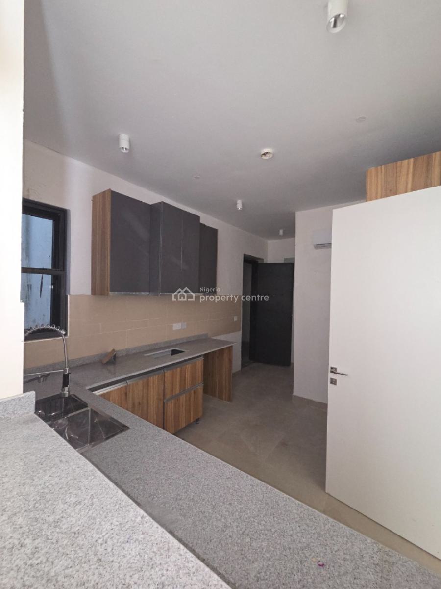 a Newly  Built 2 Bedroom Apartment with a Room Bq, Lekki Phase 1, Lekki, Lagos, Flat / Apartment for Sale