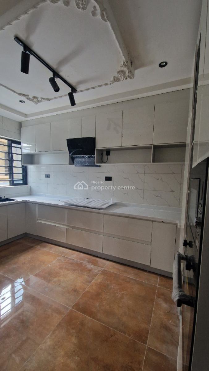 4 Bedroom Semi Detached Duplex, Association Street, Ashi Bodija, Ibadan, Ibadan, Oyo, Semi-detached Duplex for Sale