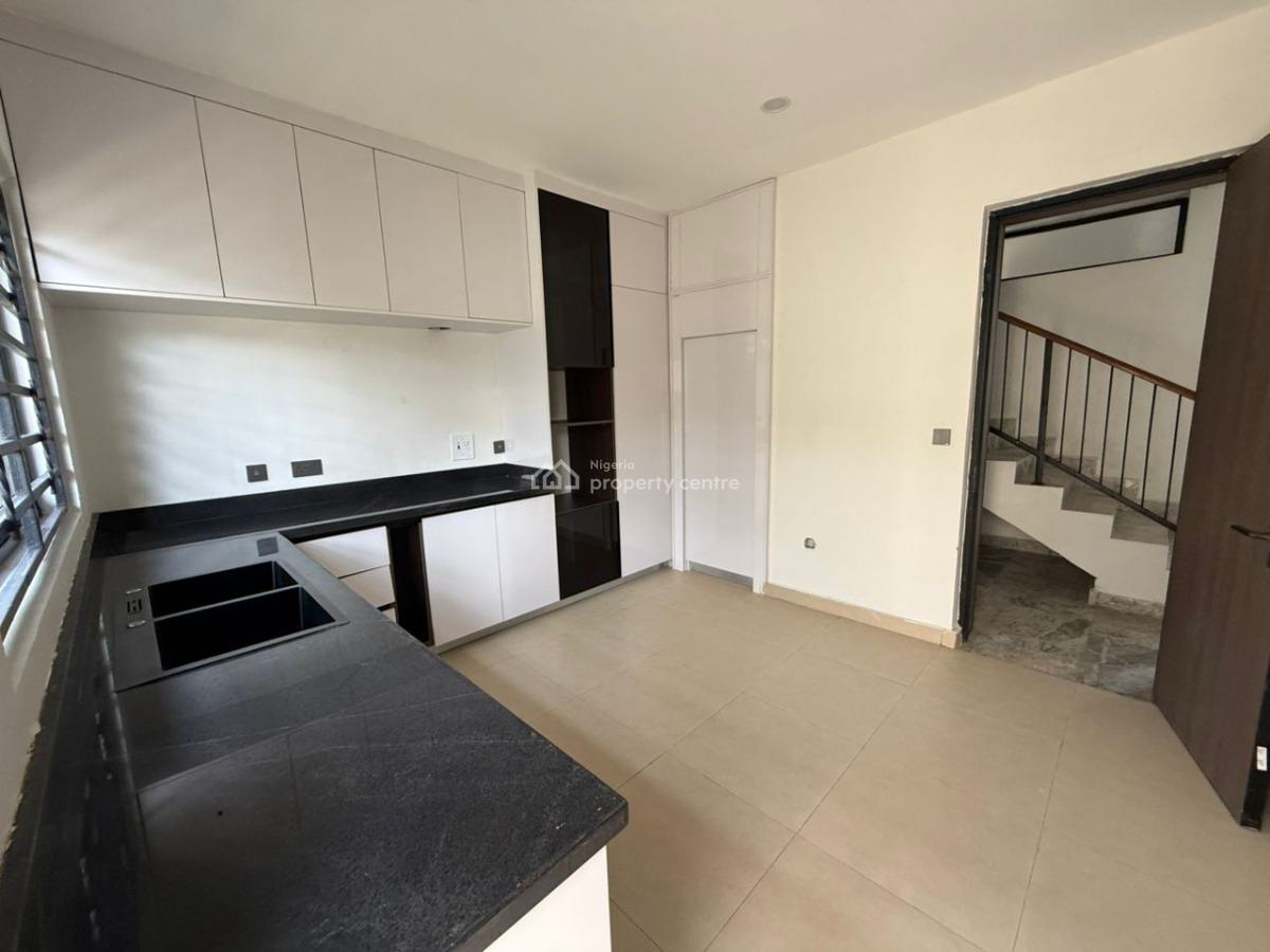 Luxurious 5 Bedroom Terrace Duplex, By Gilmore, Jahi, Abuja, Terraced Duplex for Sale