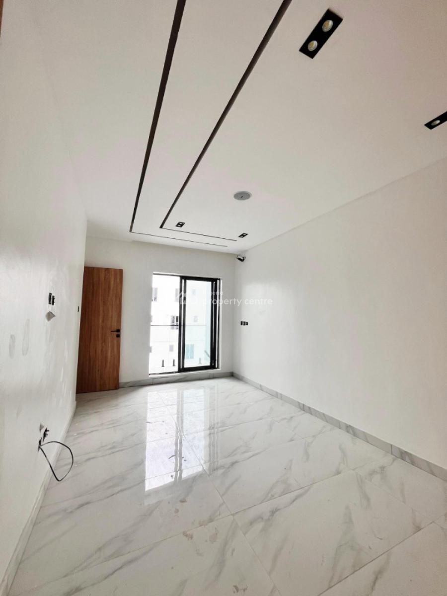 Top Notch 2 Bedroom Apartment with Bq, Pool, Elevator, Gym, Lekki Phase 1, Lekki, Lagos, Block of Flats for Sale