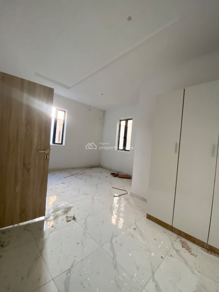 an Executive Three Bedroom Duplex, Crest View Estate Abraham Adesanya Ajah, Lekki, Lagos, Terraced Duplex for Rent