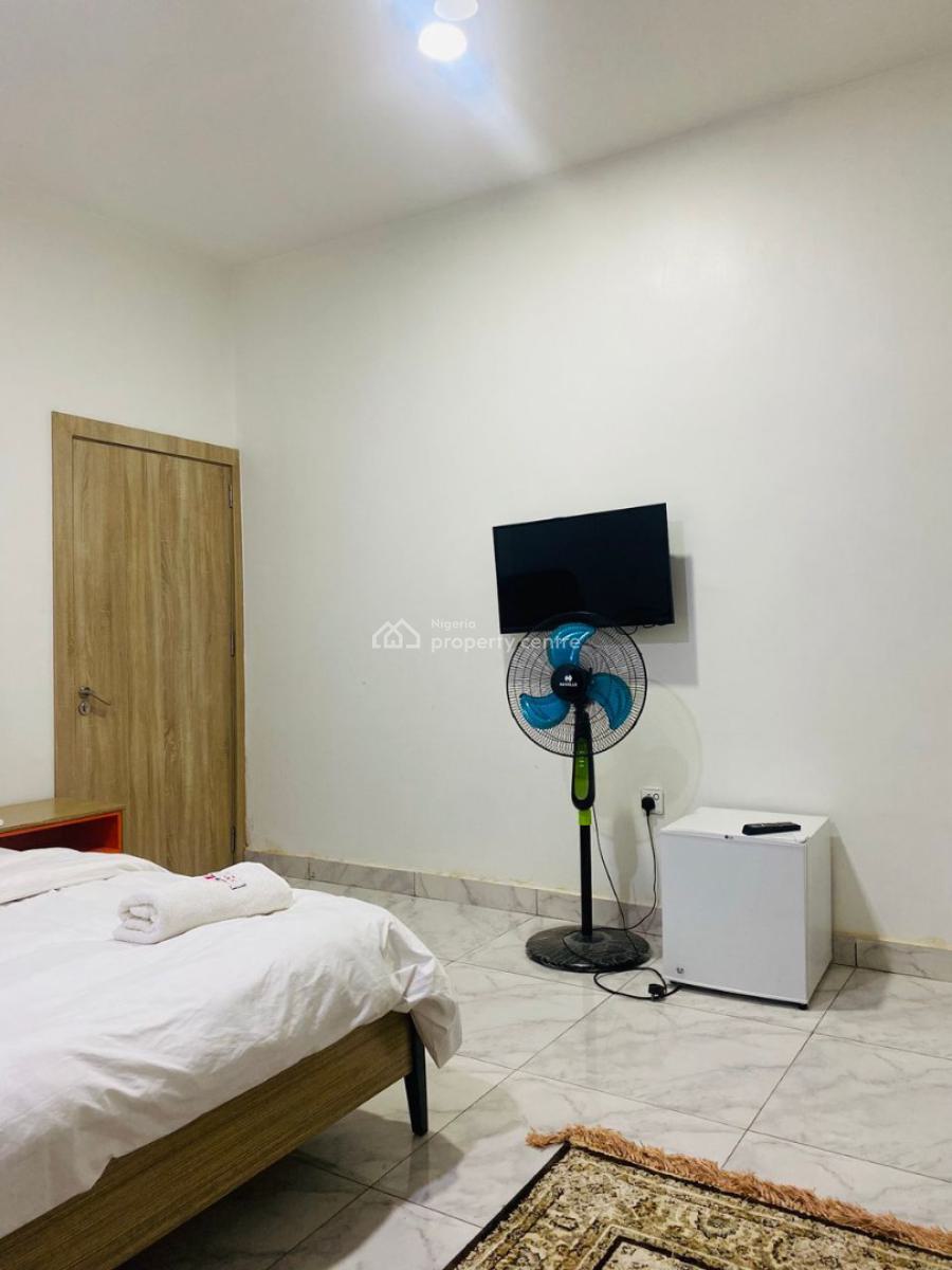 Top Notch 2bedroom Furnished and Serviced Apartment, Katampe, Abuja, Flat / Apartment Short Let