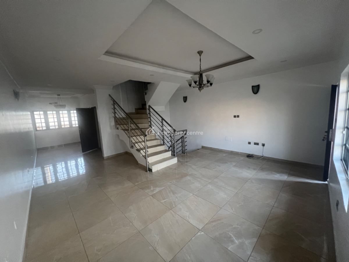 Standard 3 Bedroom Terrace Duplex with Bq, Ikate, Lekki, Lagos, Terraced Duplex for Rent