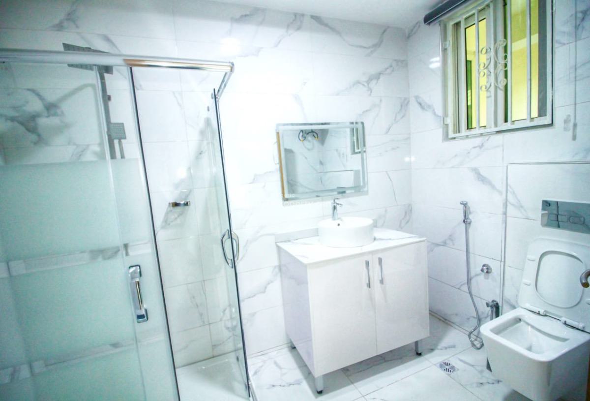 Luxury and Royal 3bedroom Apartment, Lekki Phase 1, Lekki, Lagos, Flat / Apartment Short Let