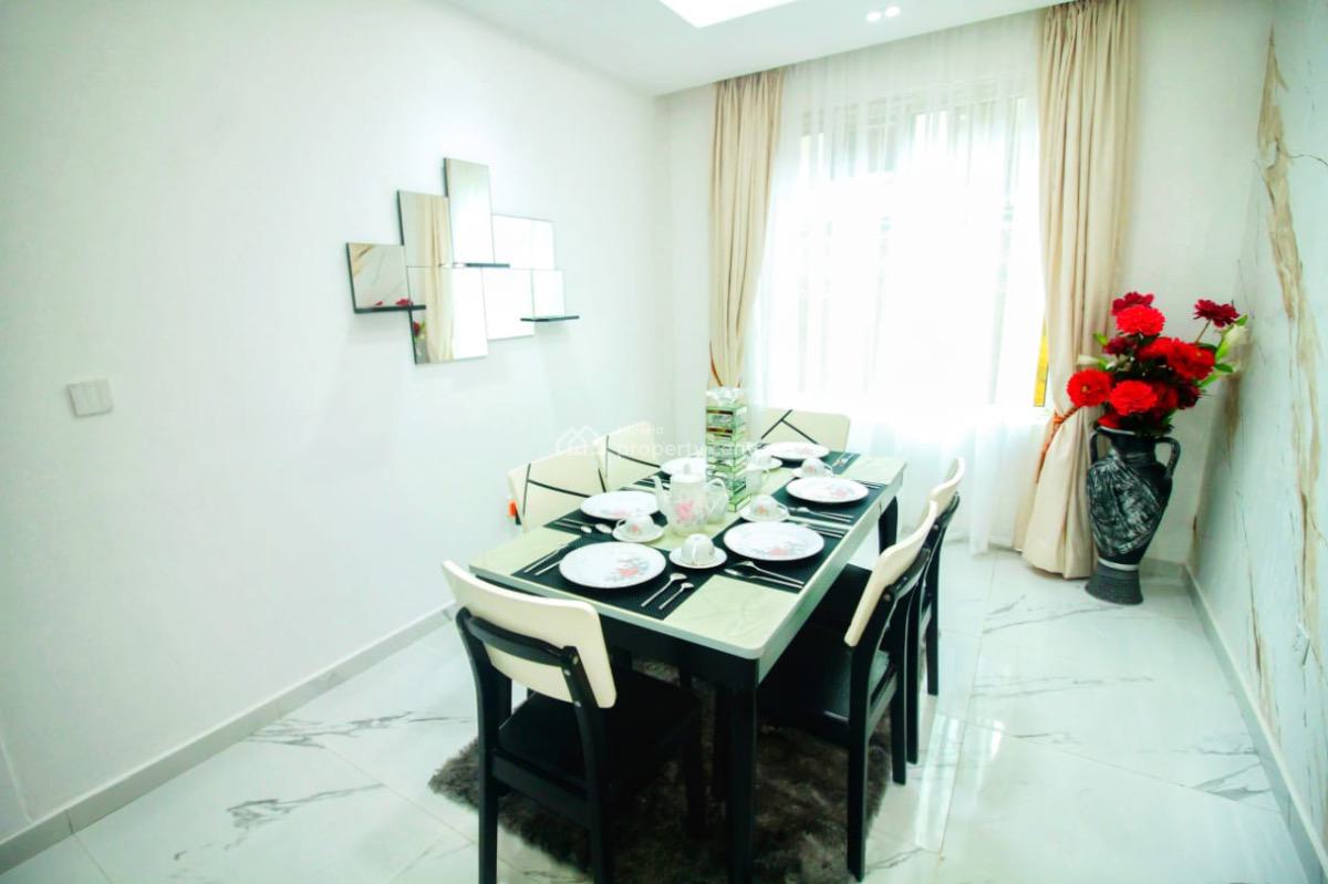 Luxury and Royal 3bedroom Apartment, Lekki Phase 1, Lekki, Lagos, Flat / Apartment Short Let