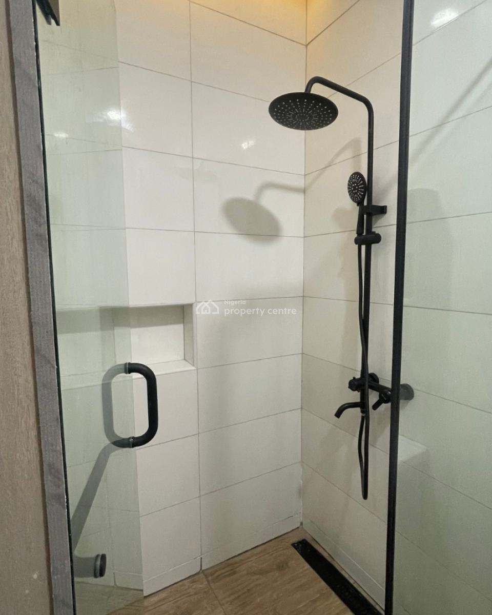 Luxury 3 Spacious Apartments, Lekki Phase 1, Lekki, Lagos, Flat / Apartment for Sale