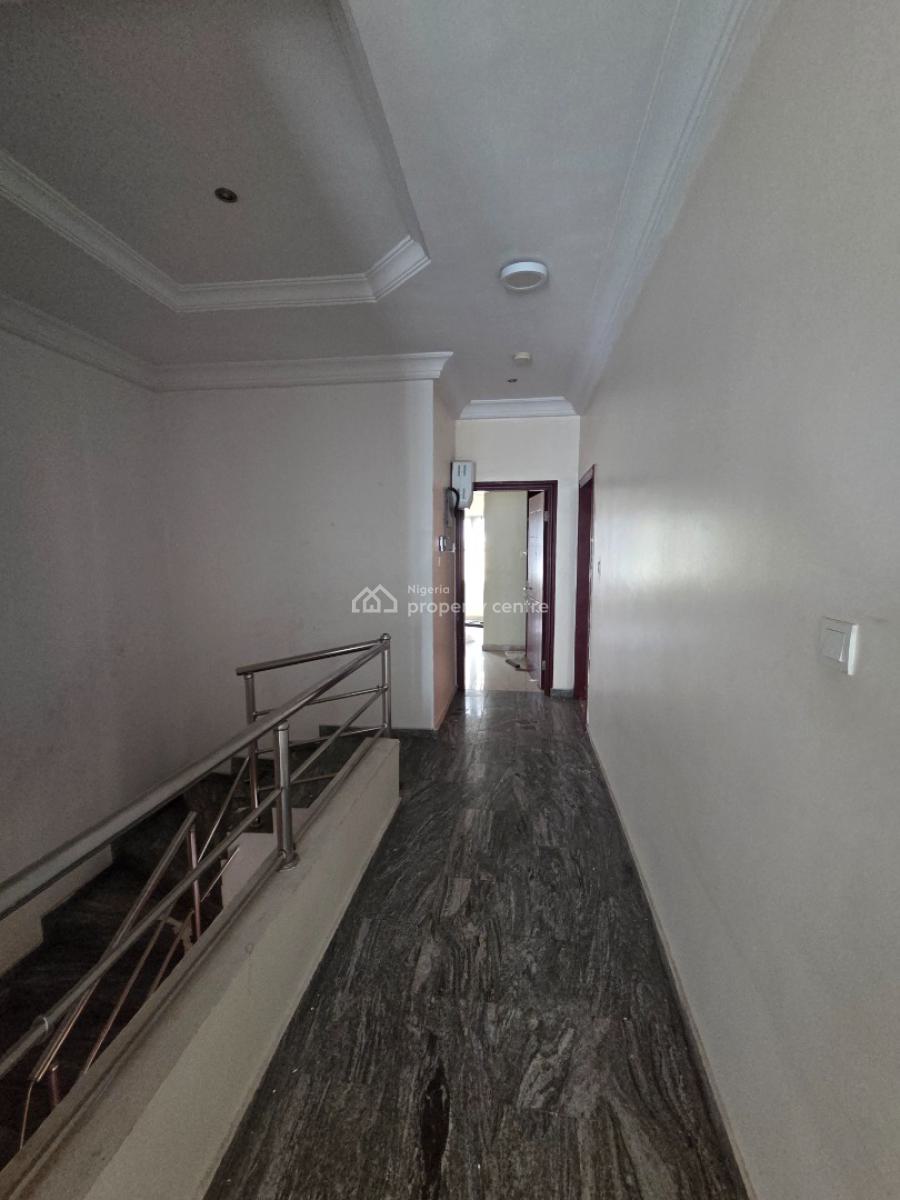 a Well Maintained  4 Bedroom  Semi-detached Duplex with a Room Bq, Lekki Phase 1, Lekki, Lagos, Semi-detached Duplex for Rent