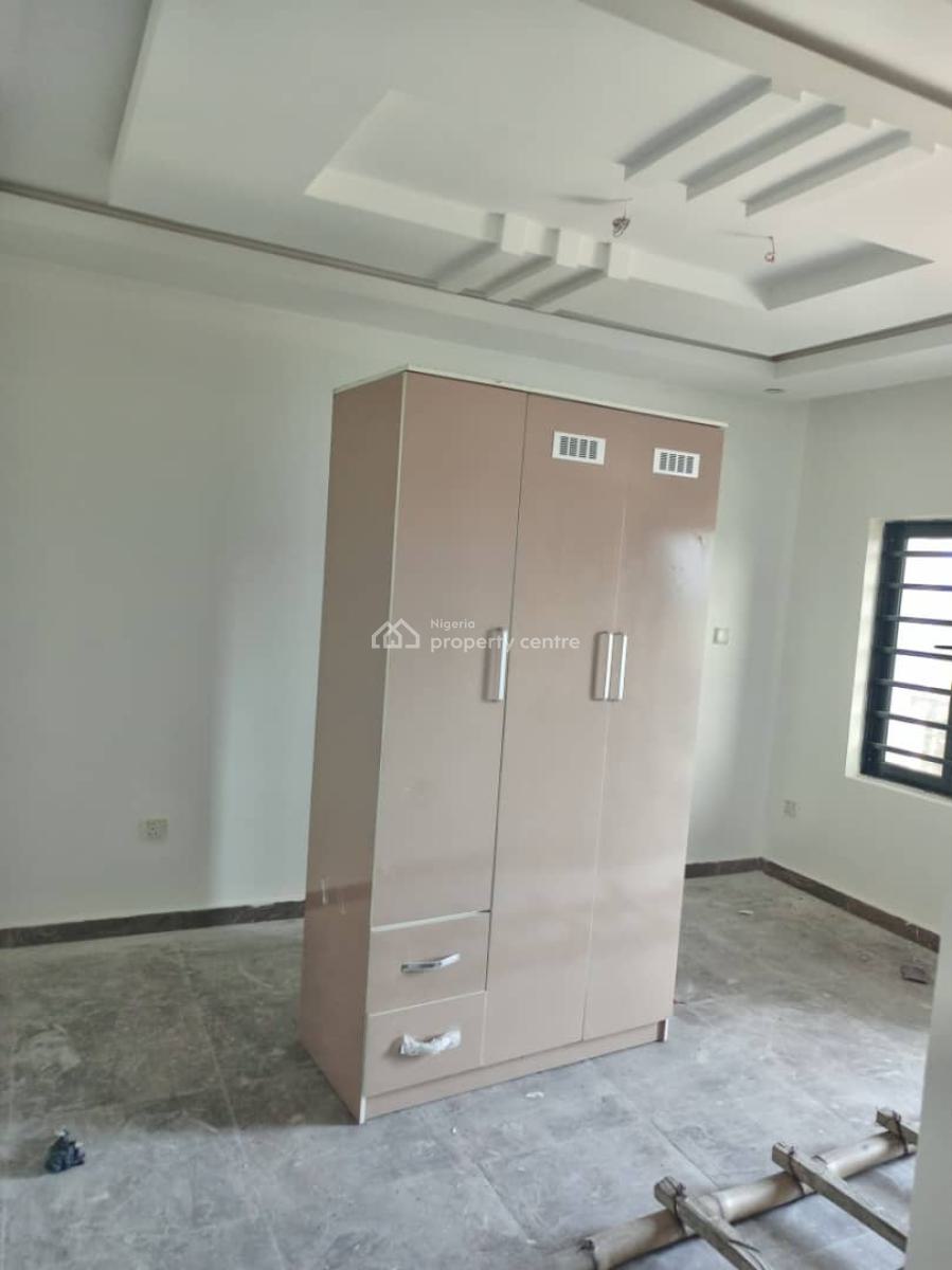Sharp 2 Bedrooms Apartment, Ogombo Road Off Abraham Adesanya Off Mobil Road, Ajah, Lagos, Flat / Apartment for Rent