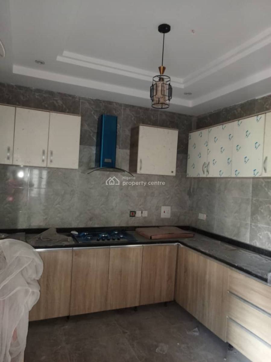 Sharp 2 Bedrooms Apartment, Ogombo Road Off Abraham Adesanya Off Mobil Road, Ajah, Lagos, Flat / Apartment for Rent