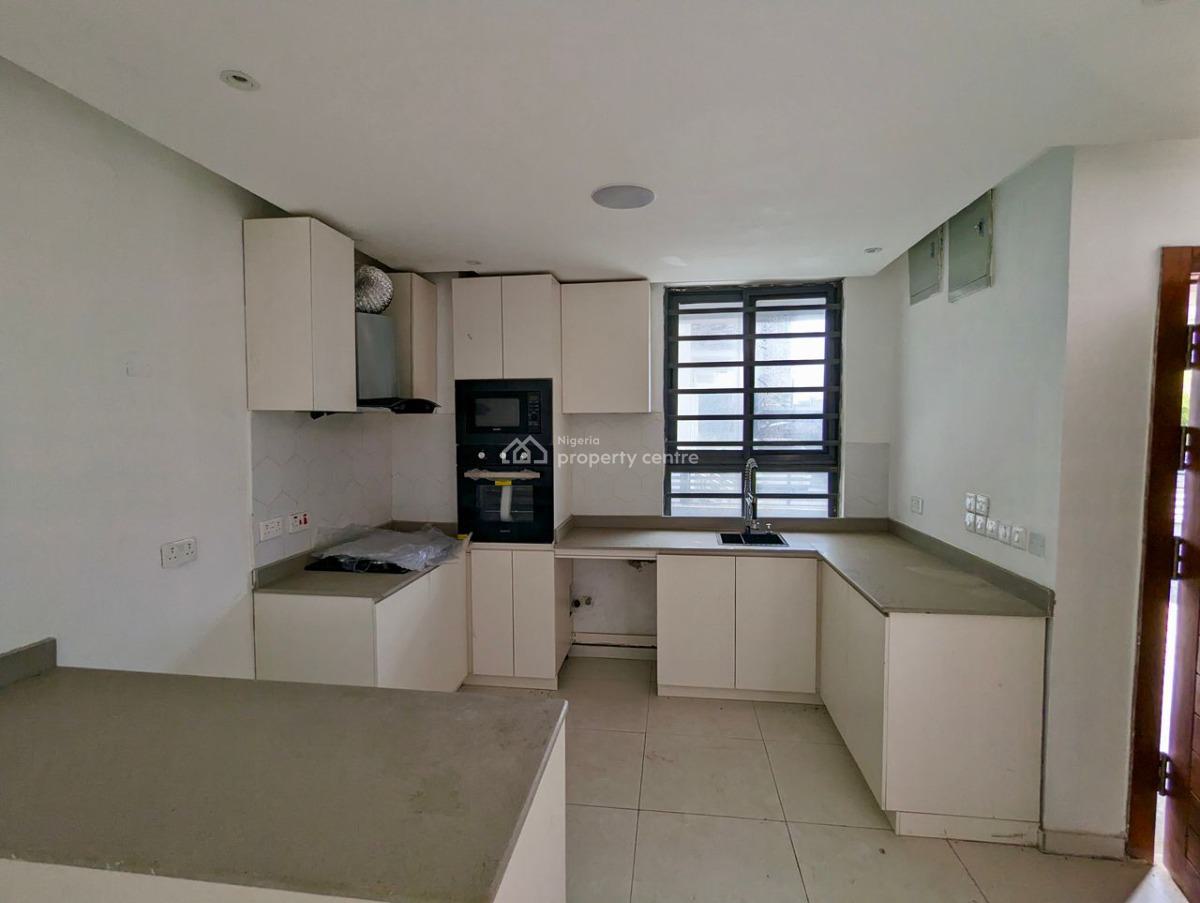 Well-built Luxury 2 Bedroom Maisonette, Chevron Toll Gate, Orchid Road, Lekki, Lagos, Flat / Apartment for Sale