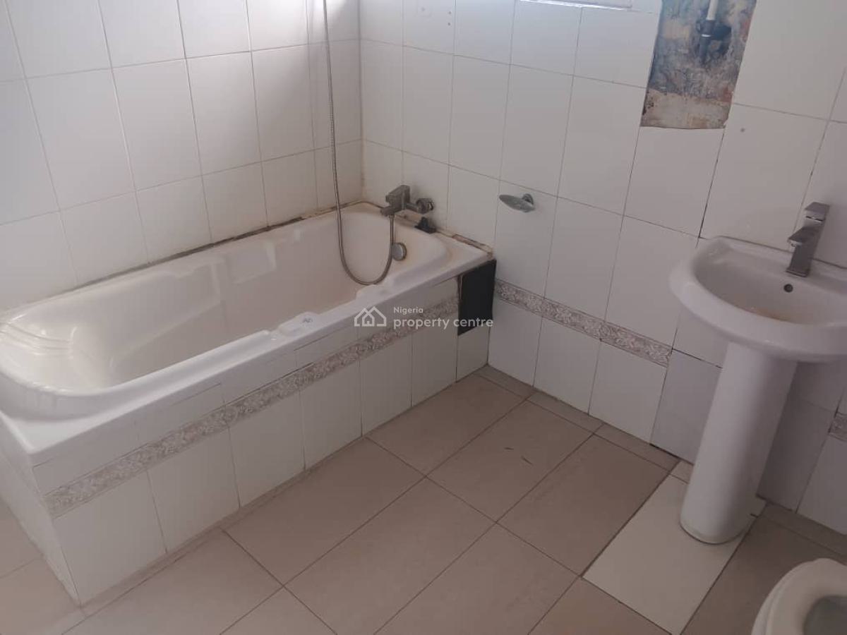 Tastefully Finished 3-bedroom Pent Floor Flat + Bq, Pool, 24/7 Power, Off Ajose Adeogun, Victoria Island (vi), Lagos, Flat / Apartment for Rent