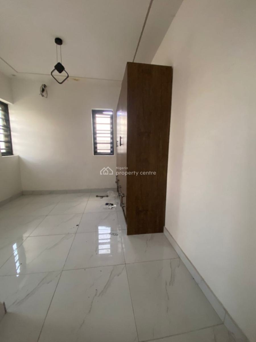 2 Bedroom Flat ,water Front, Ologolo, Lekki, Lagos, Flat / Apartment for Rent