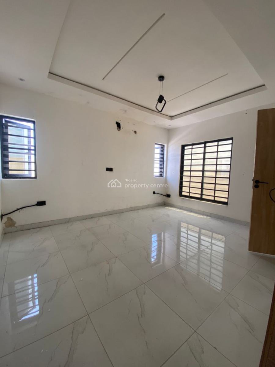 2 Bedroom Flat ,water Front, Ologolo, Lekki, Lagos, Flat / Apartment for Rent