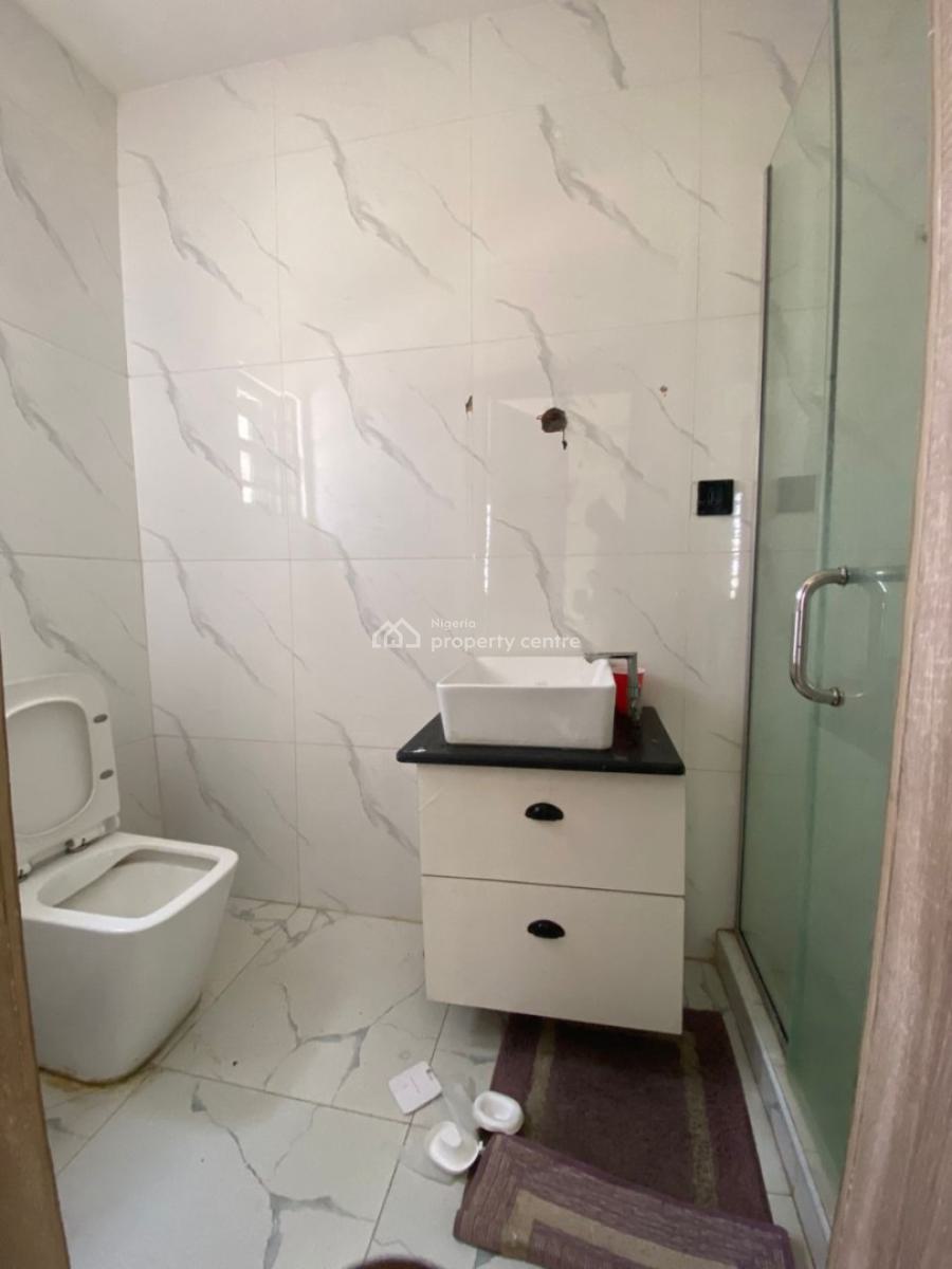 2 Bedroom Flat ,water Front, Ologolo, Lekki, Lagos, Flat / Apartment for Rent