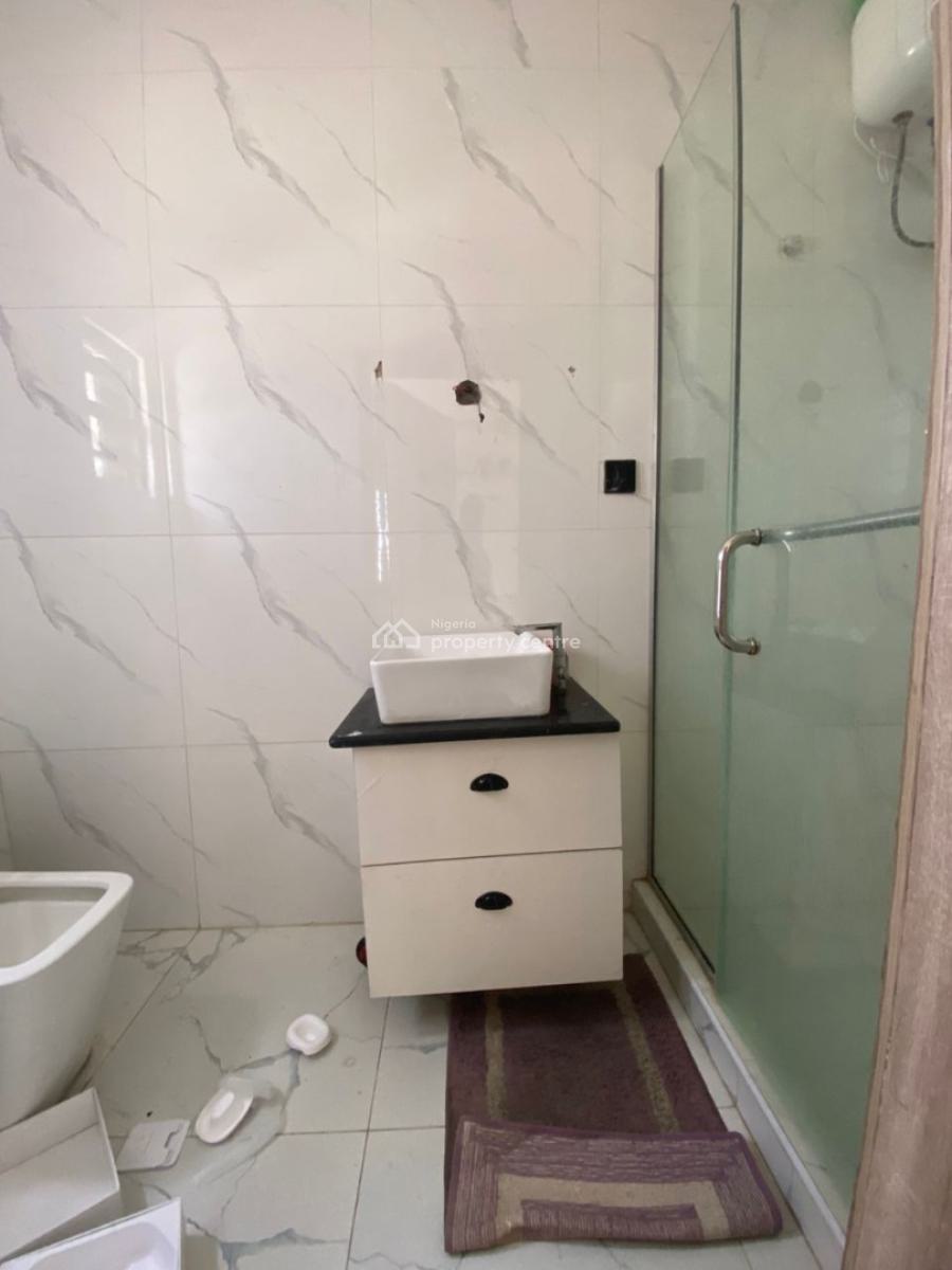 2 Bedroom Flat ,water Front, Ologolo, Lekki, Lagos, Flat / Apartment for Rent