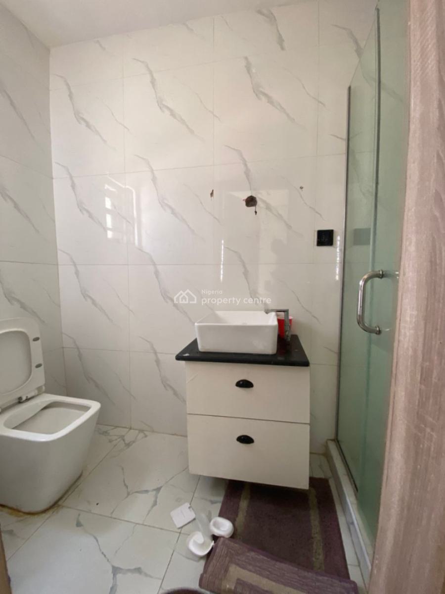 2 Bedroom Flat ,water Front, Ologolo, Lekki, Lagos, Flat / Apartment for Rent