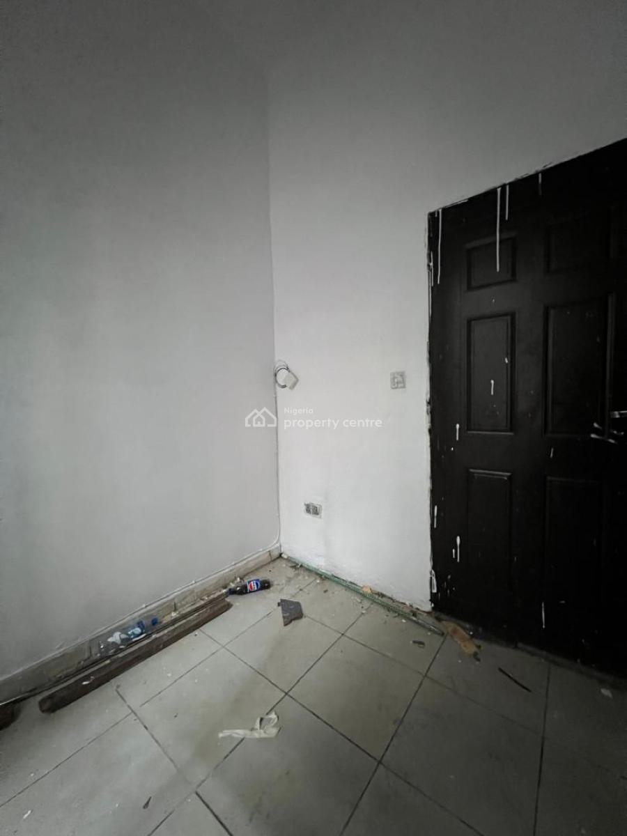 Beautifully Bq in a Shared Apartment Duplex, Royal Pine Gate 1,orchid Lekki, Lekki, Lagos, Flat / Apartment for Rent