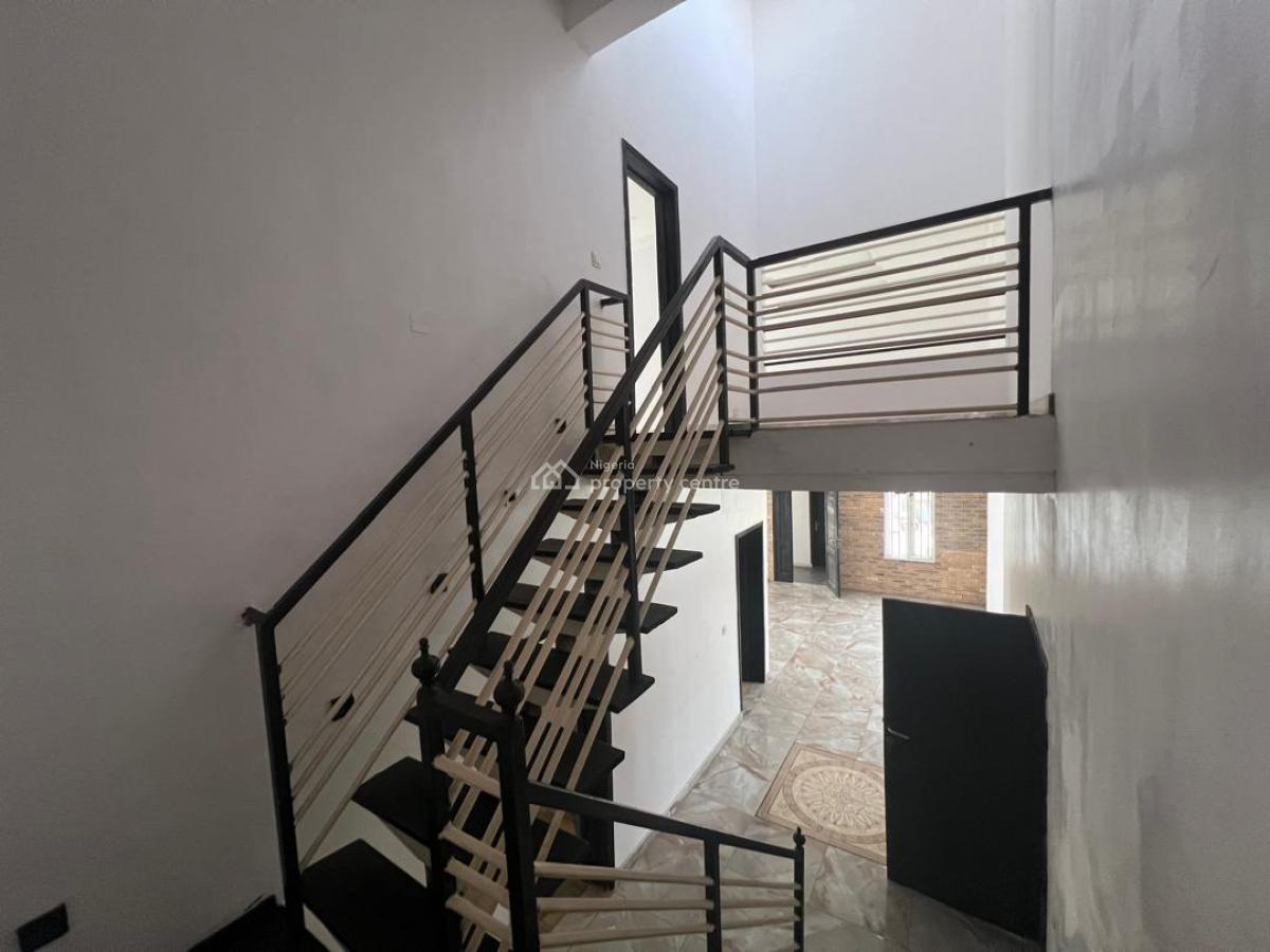 Well Maintained 4 Bedroom Terrace Duplex, Osapa, Lekki, Lagos, Terraced Duplex for Rent