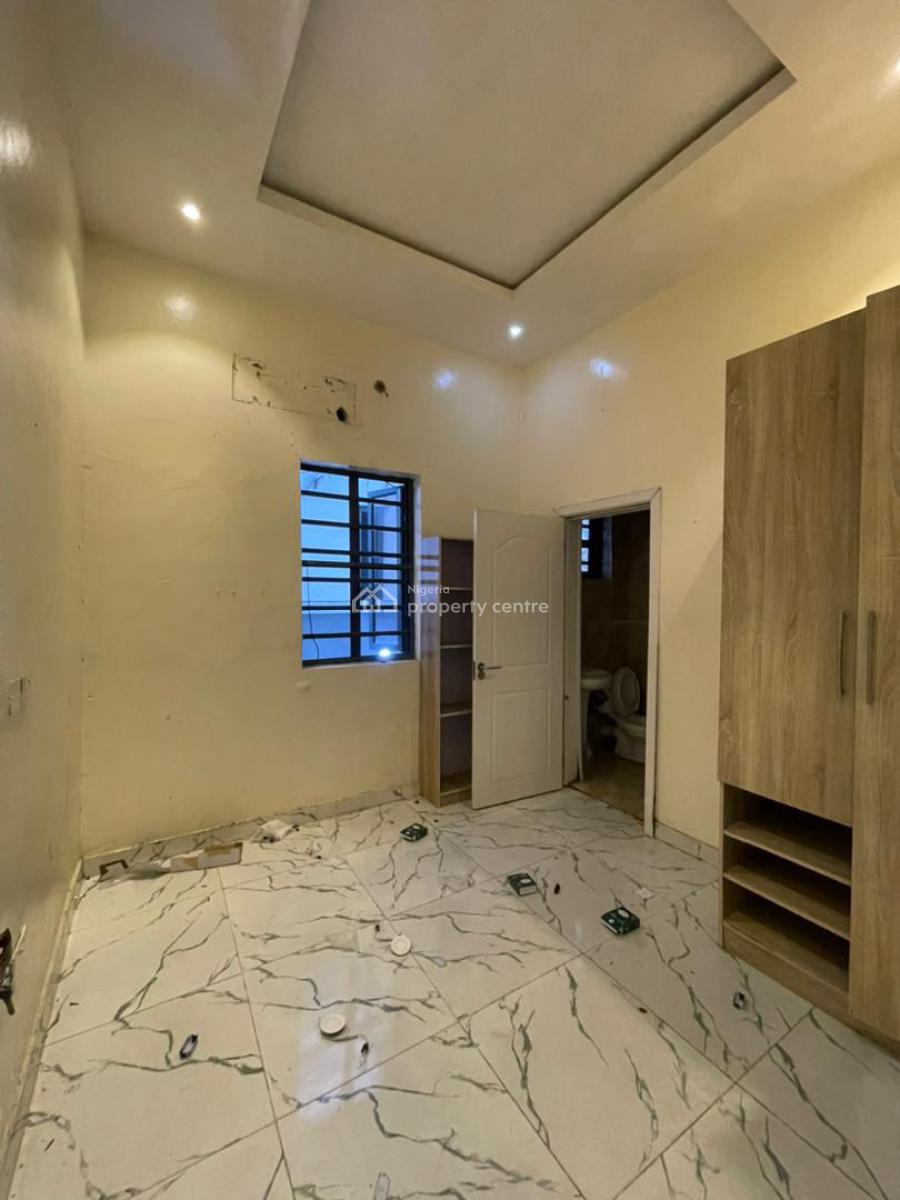 Guestroom in a Shared Apartment, Agungi, Lekki, Lagos, Flat / Apartment for Rent