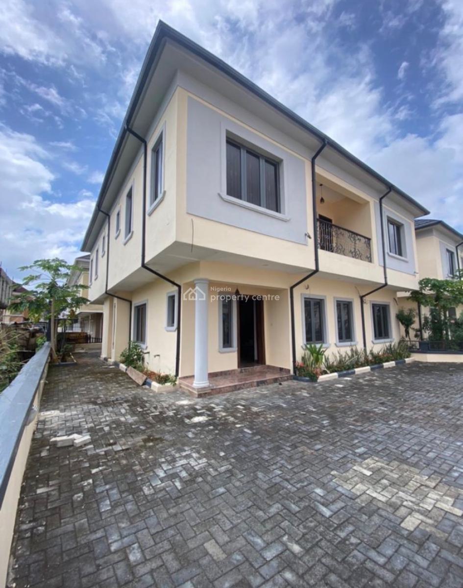 Well Maintained 5 Bedroom Fully Detached House with 2 Room Bq, Victoria Park, Osapa, Lekki, Lagos, Detached Duplex for Rent