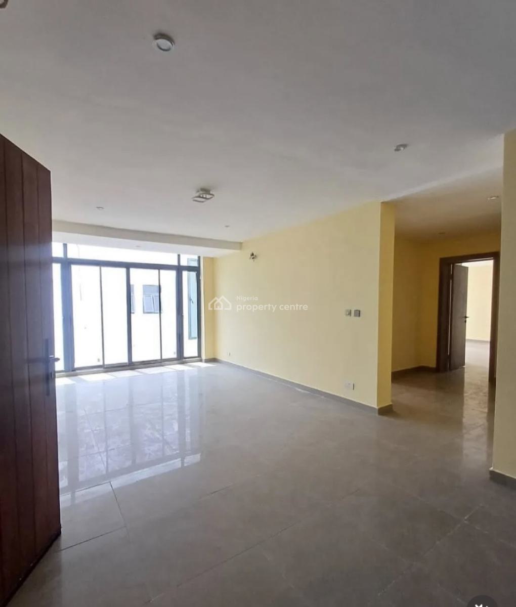 Fully Serviced 3 Bedroom Apartment with Bq, Lekki Phase 1, Lekki, Lagos, Flat / Apartment for Rent