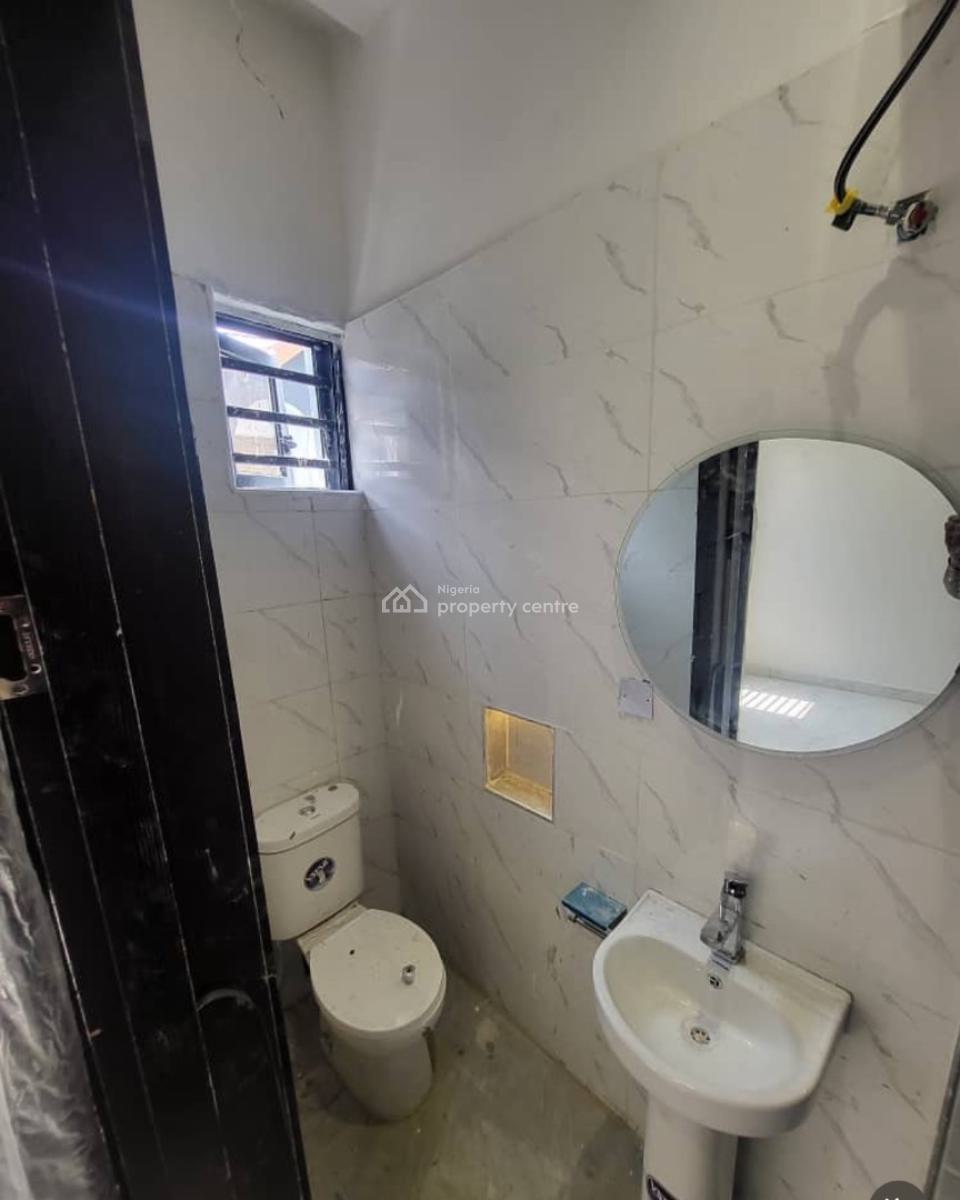 Newly Built Serviced 2 Bedroom Apartment, Osapa, Lekki, Lagos, Flat / Apartment for Rent