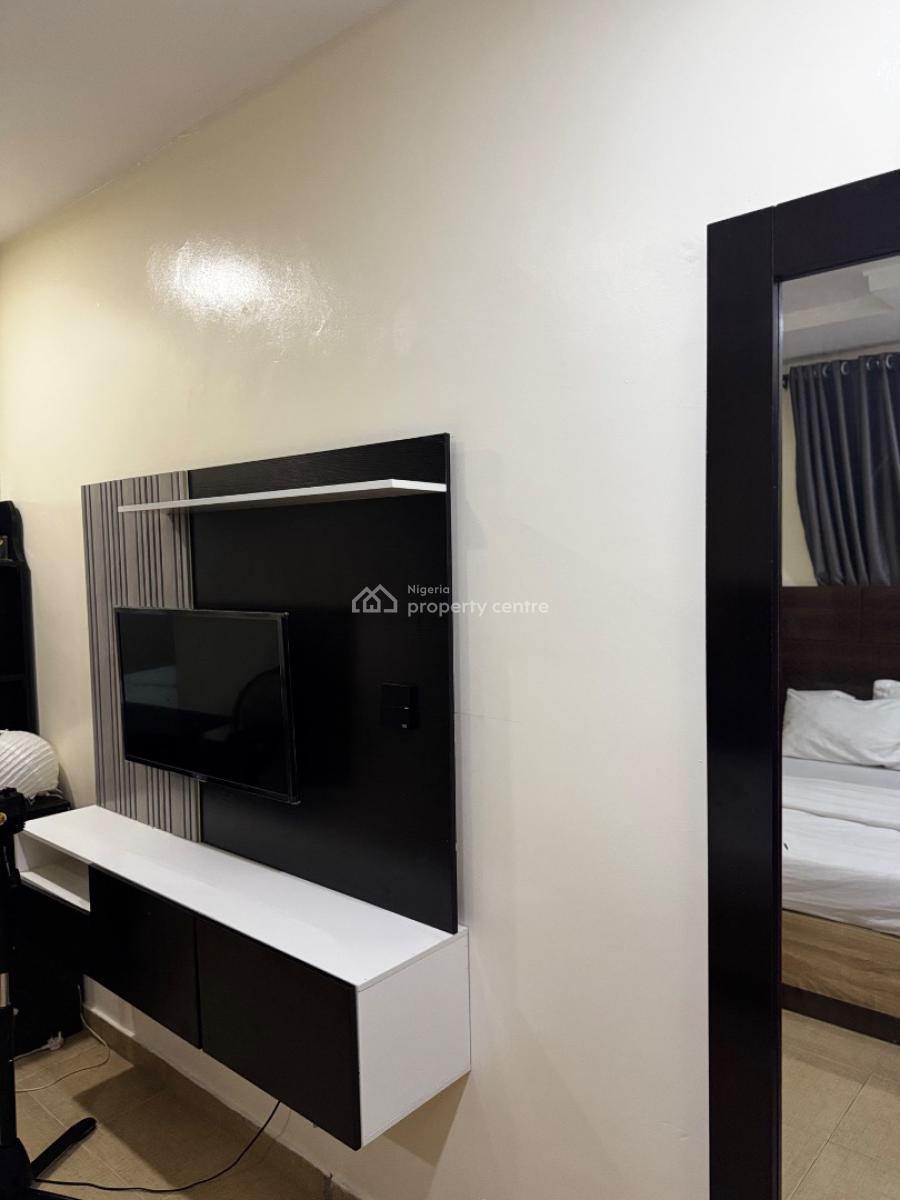 Fully Furnished 2 Bedroom Flat, Orchid Road, Lekki, Lagos, Flat / Apartment Short Let