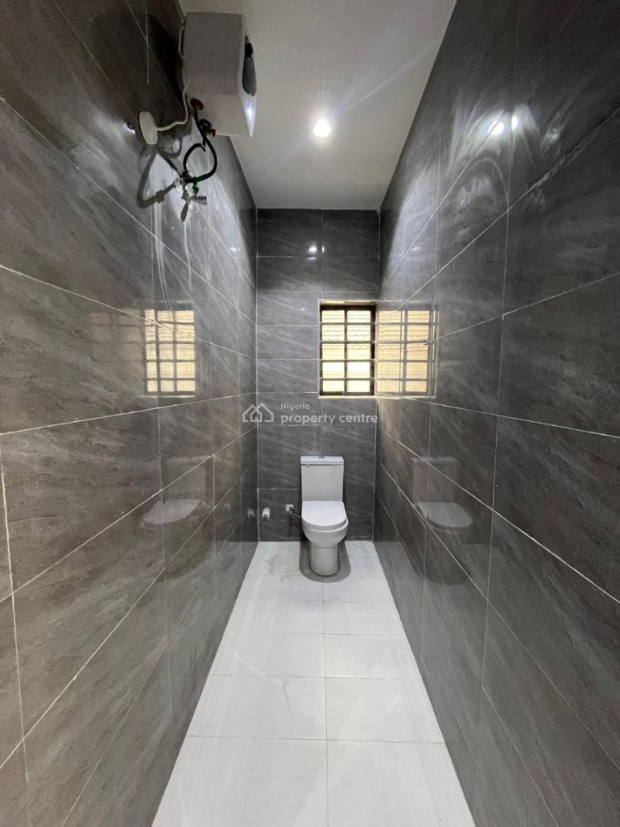 Modern and Exquisite 3 Bedroom Apartment with Bq, Lekki Phase 1, Lekki, Lagos, Flat / Apartment for Sale