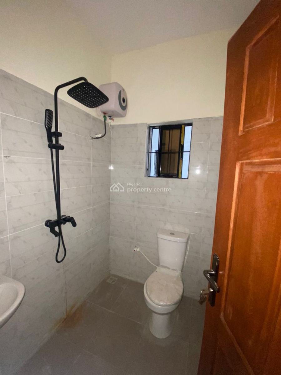 Standard Two Bedroom Apartment, in an Estate Before Novare Mall Sangotedo, Ajah, Lagos, Flat / Apartment for Rent