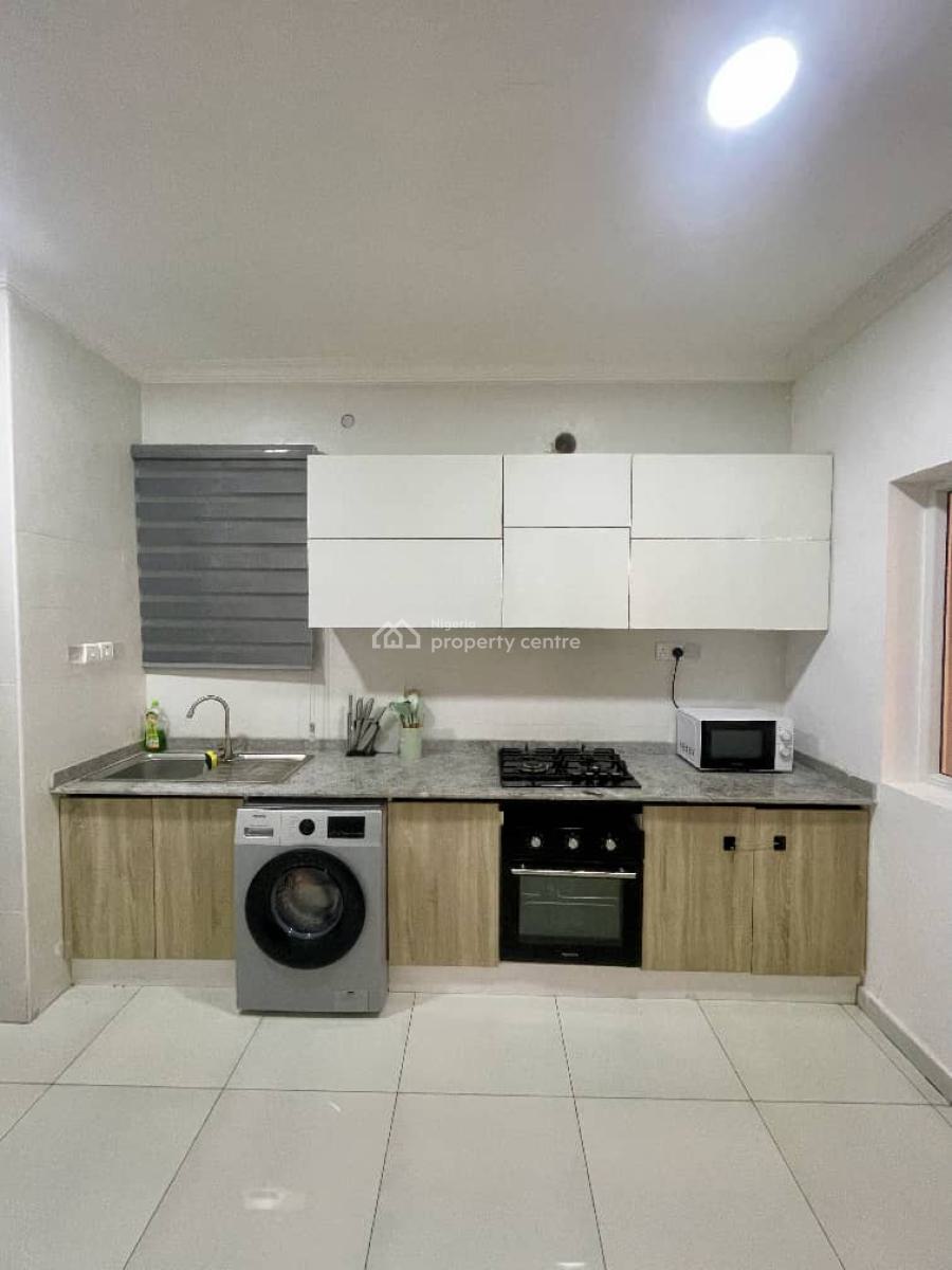 Luxurious 2 Bedroom Apartment with Swimming Pool and Games, Ikoyi, Lagos, Flat / Apartment Short Let