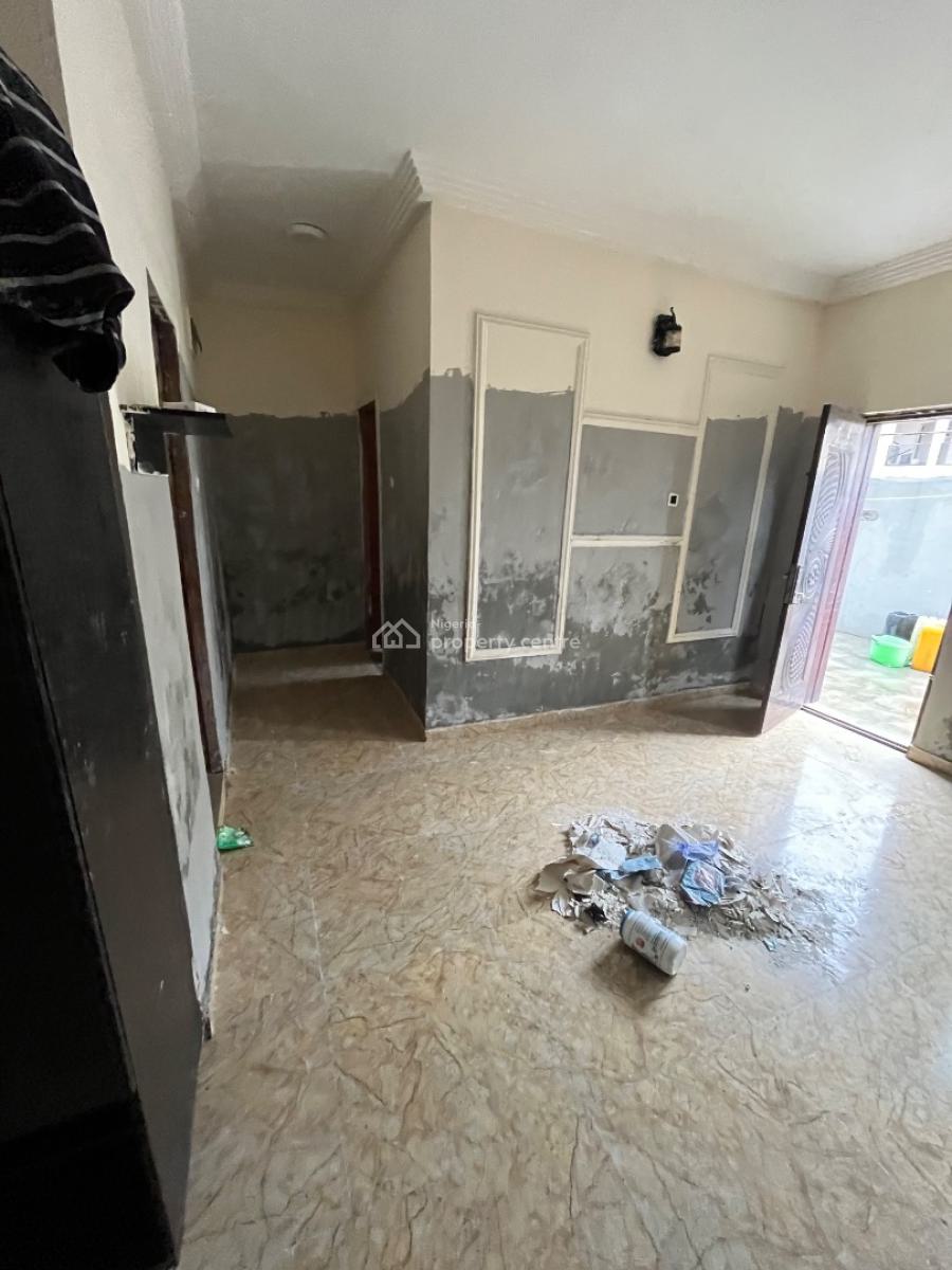 Beautiful Luxury Self Contain with Pop Ceiling and Spacious Toilet, Mobil Road Ilaje, Ajah, Lagos, Self Contain (single Rooms) for Rent