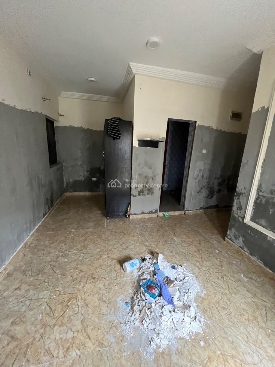 Beautiful Luxury Self Contain with Pop Ceiling and Spacious Toilet, Mobil Road Ilaje, Ajah, Lagos, Self Contain (single Rooms) for Rent
