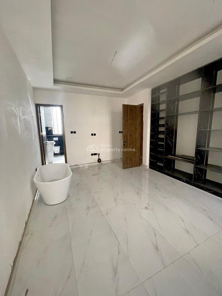 2 & 3bedroom Apartment, Lekki Phase 1, Lekki, Lagos, Flat / Apartment for Sale