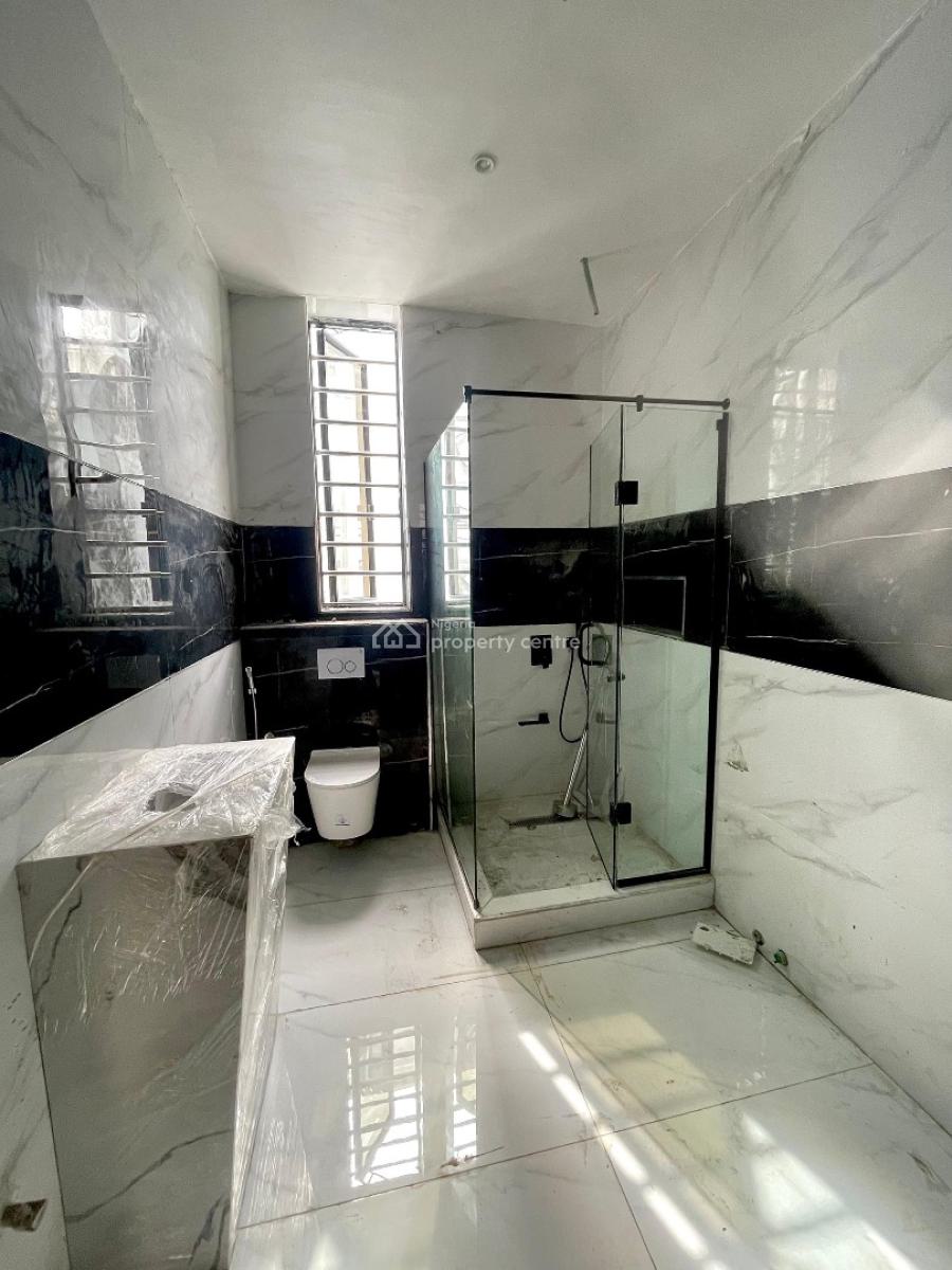 2 & 3bedroom Apartment, Lekki Phase 1, Lekki, Lagos, Flat / Apartment for Sale