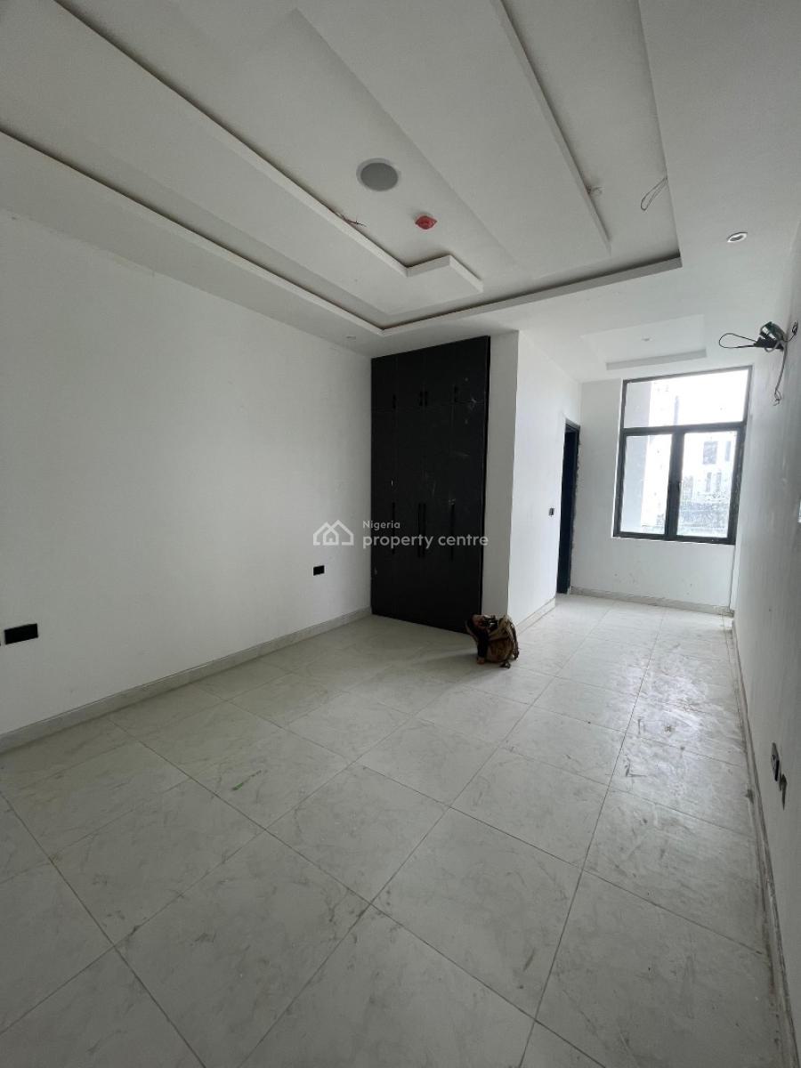 2 Bedroom Apartment, Lekki Phase 1, Lekki, Lagos, Flat / Apartment for Sale