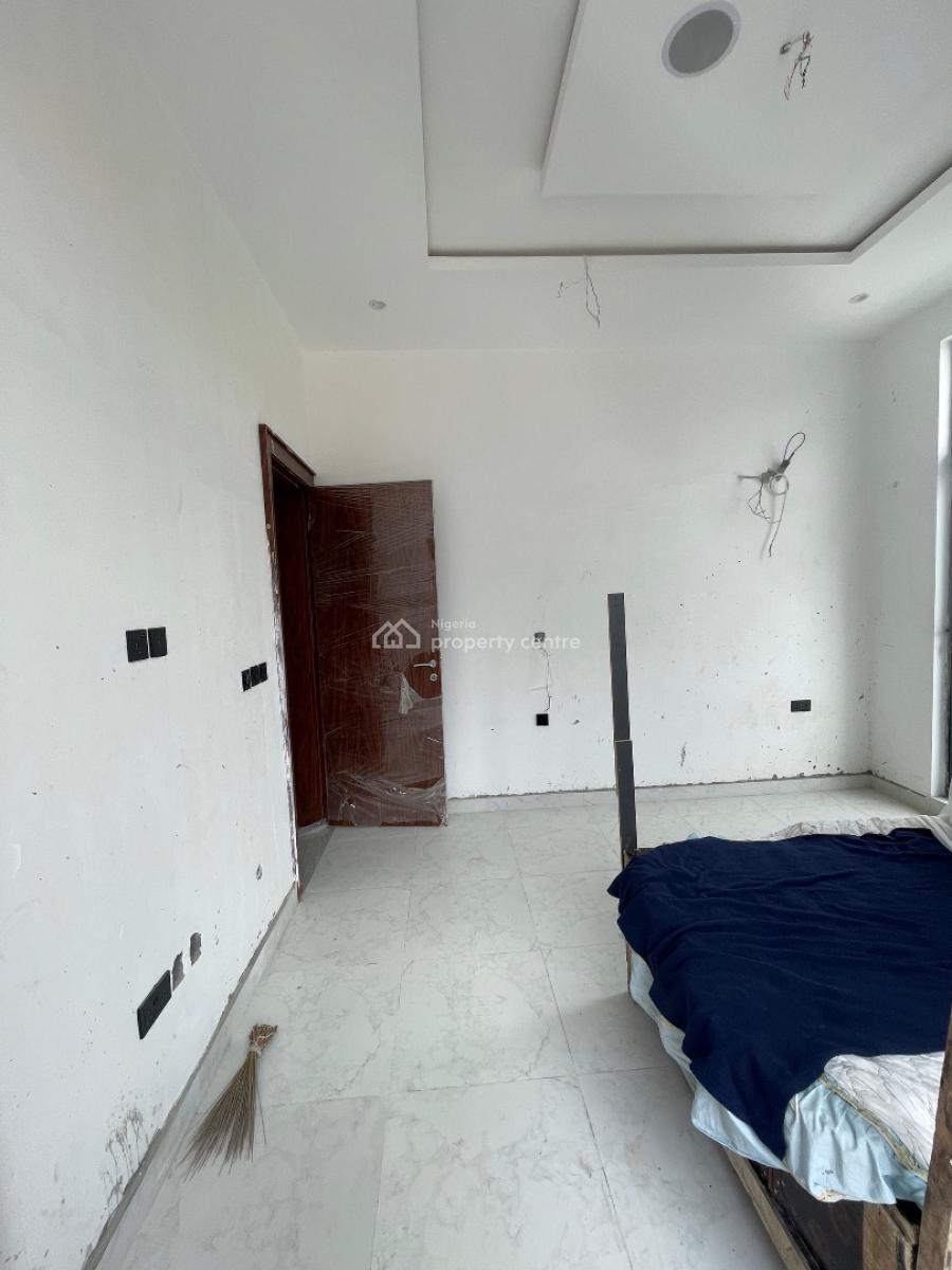 2 Bedroom Apartment, Lekki Phase 1, Lekki, Lagos, Flat / Apartment for Sale
