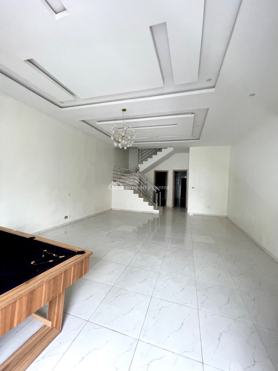 4bedroom Self Compound Terrace, Ikota, Lekki, Lagos, Terraced Duplex for Sale