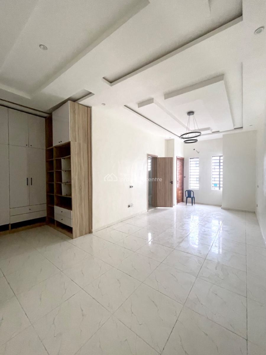 4bedroom Self Compound Terrace, Ikota, Lekki, Lagos, Terraced Duplex for Sale
