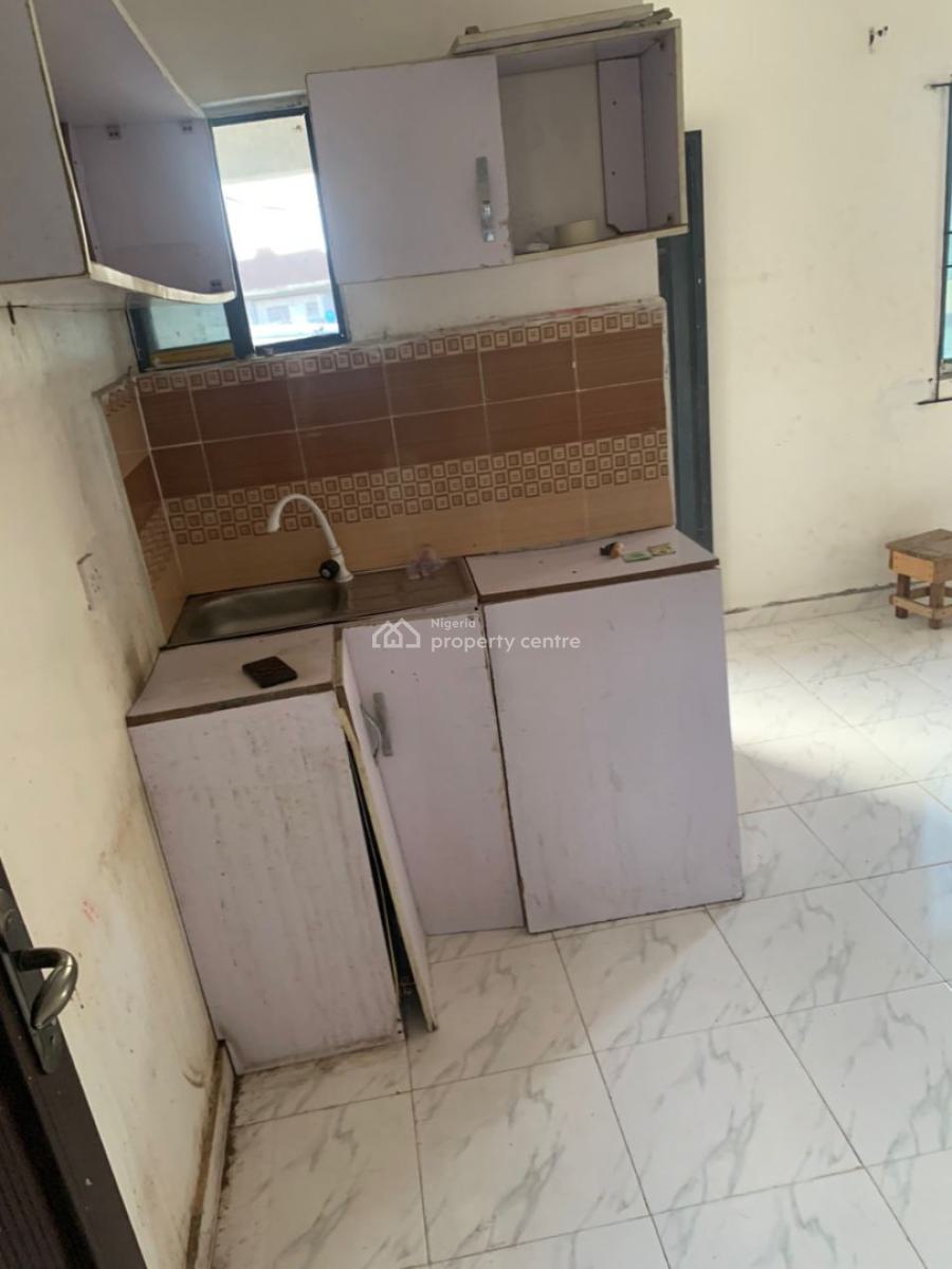 Spacious Mini Flat Upstairs, Akoka, Yaba, Lagos, Mini Flat (room and Parlour) for Rent