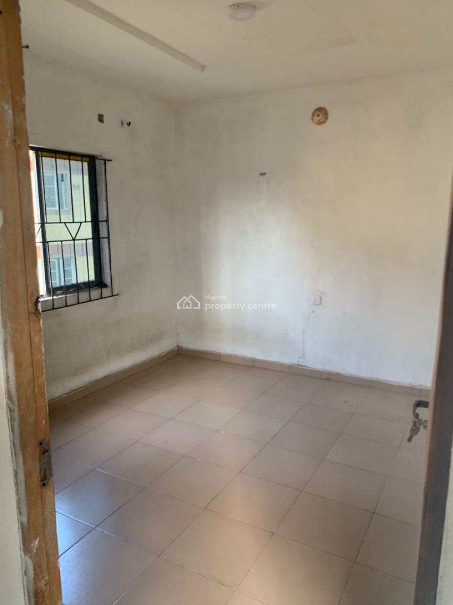 Spacious Mini Flat Upstairs, Akoka, Yaba, Lagos, Mini Flat (room and Parlour) for Rent